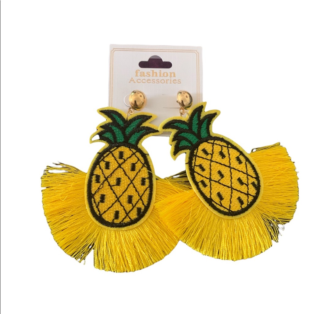 Earring pinapple